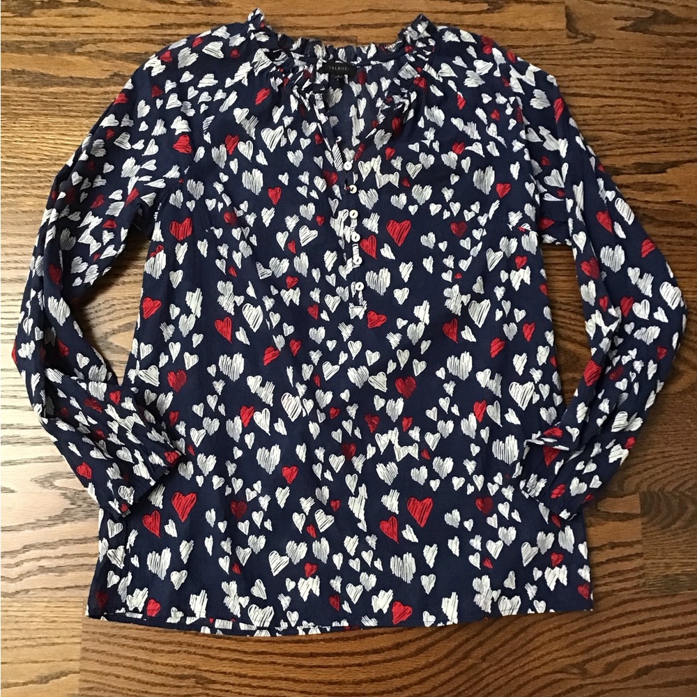Talbots ~ ❤️Top❤️~ Small ~ NWOT ~Navy/Red/White Heart Print